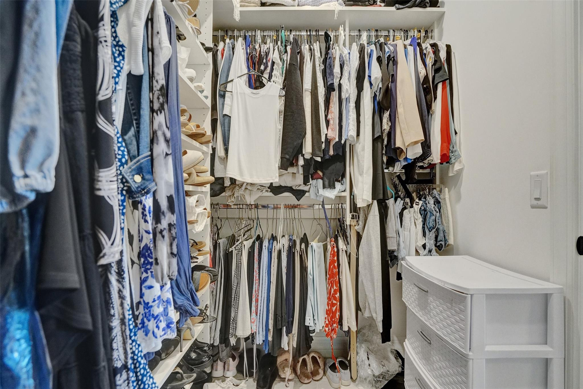 WINDSONG ESTATES - Residential