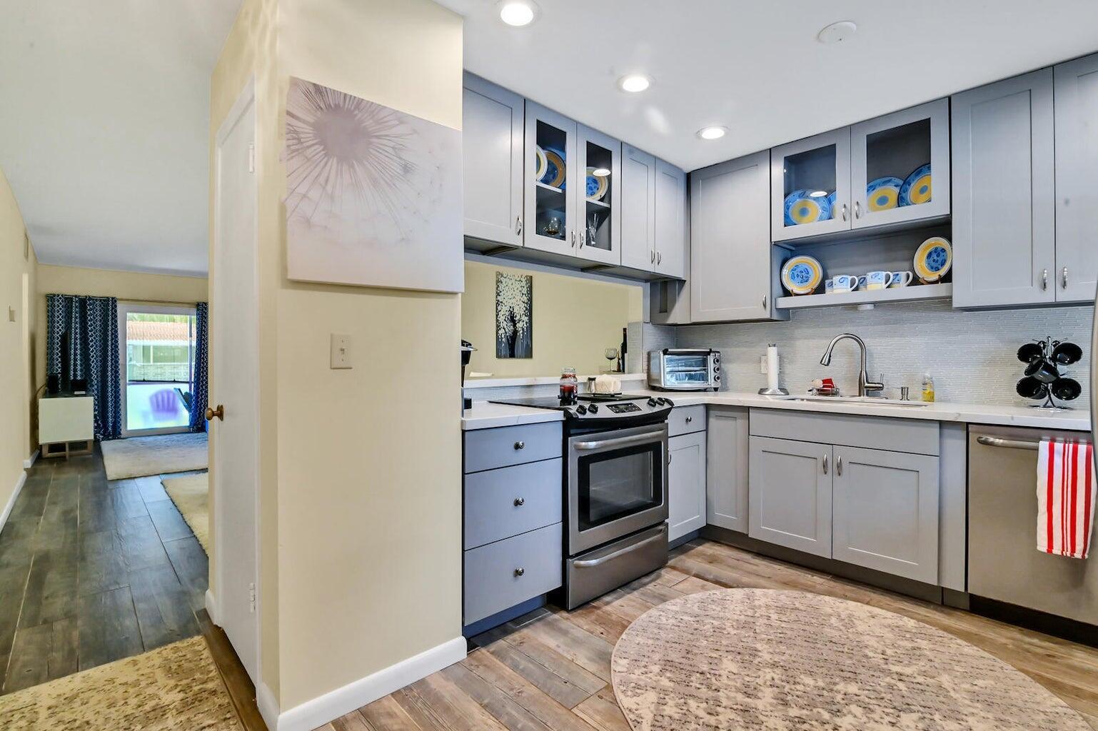 1432 S Lakeside Drive 2