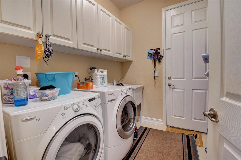 CANYON TRAILS - Residential