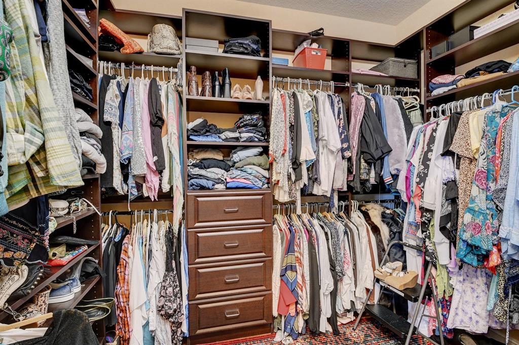 CANYON TRAILS - Residential