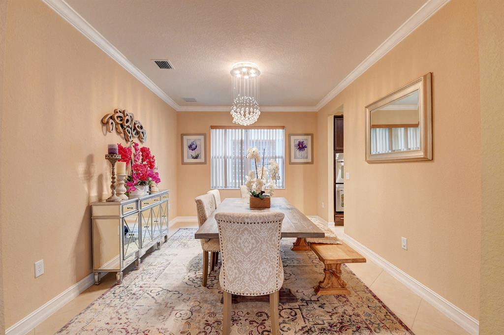 CANYON TRAILS - Residential