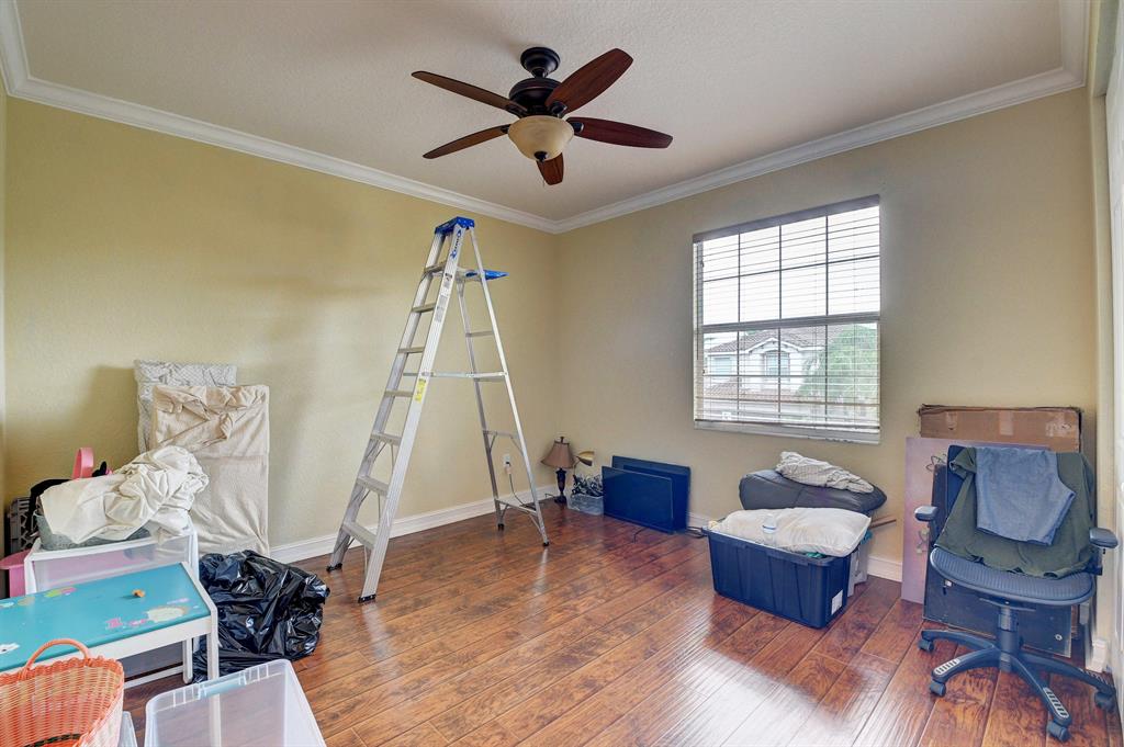 CANYON TRAILS - Residential