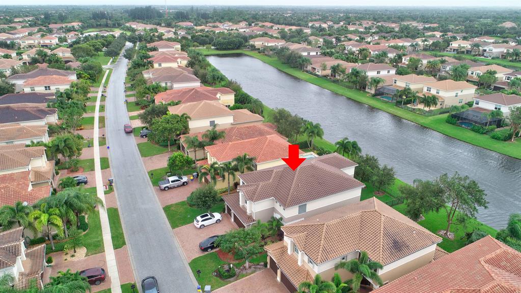 CANYON TRAILS - Residential