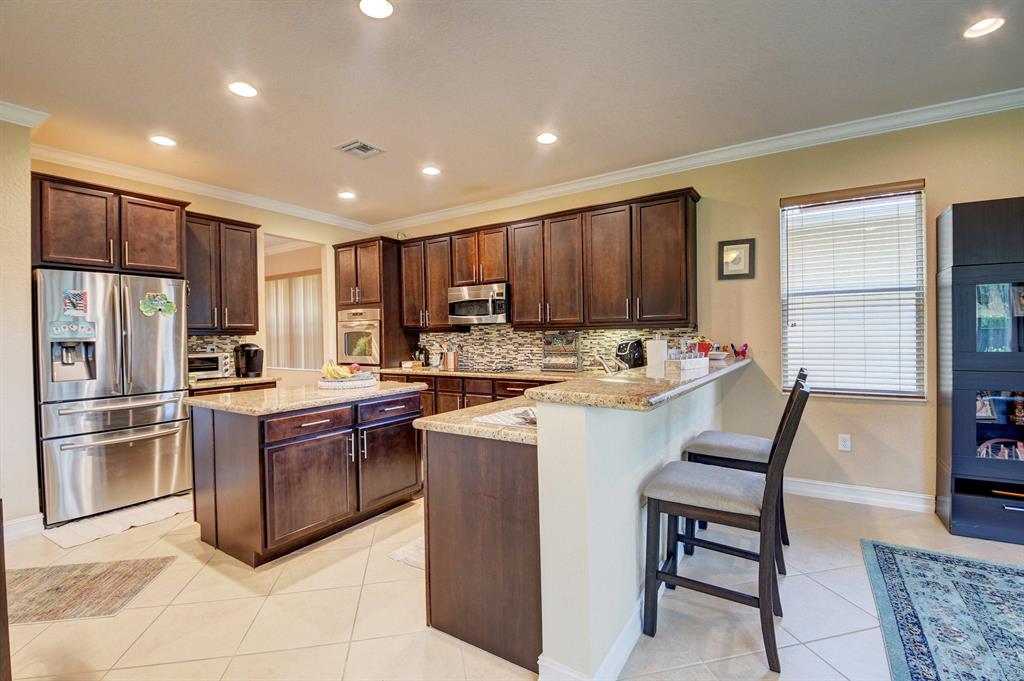 CANYON TRAILS - Residential