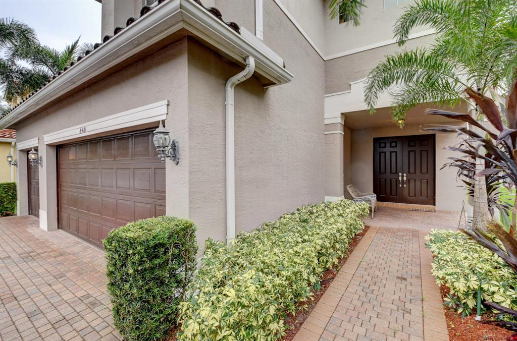 CANYON TRAILS - Residential