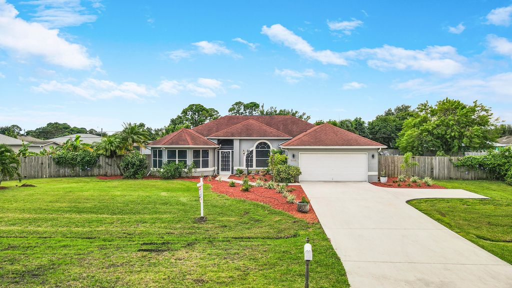 Photo of 1358 SW Del Rio Boulevard, Port Saint Lucie, FL 34953 (MLS # R11135603)