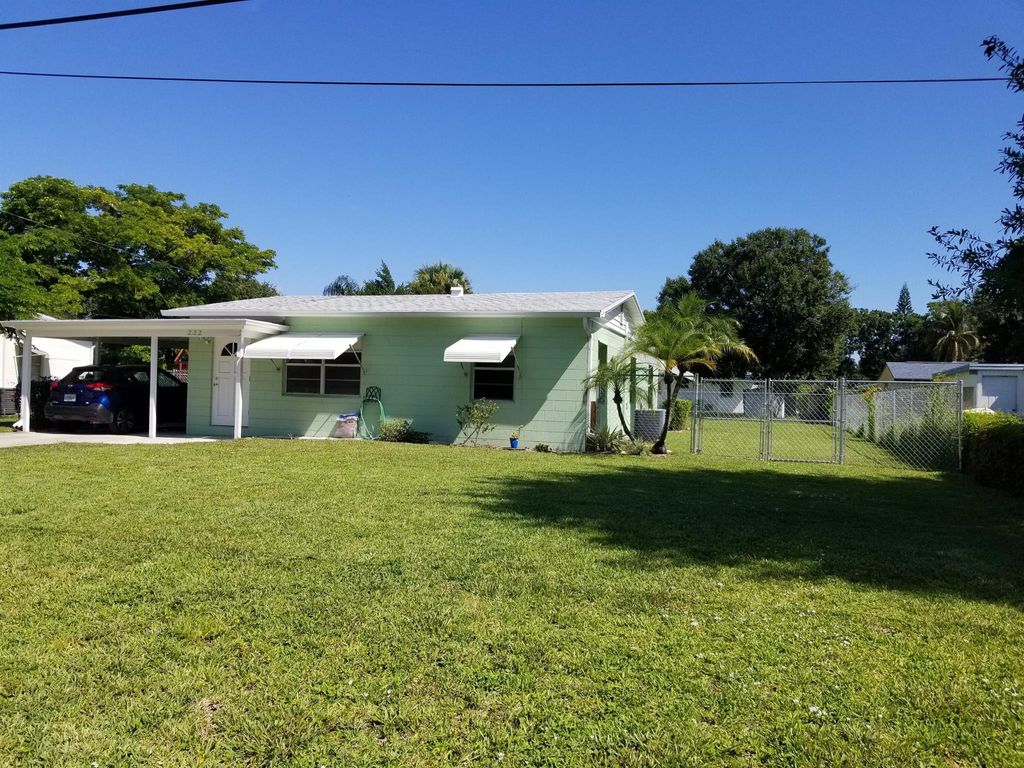 Photo of 222 Hialeah Avenue, Fort Pierce, FL 34982 (MLS # R11008188)