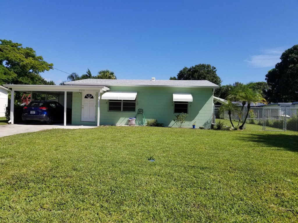 Photo of 222 Hialeah Avenue, Fort Pierce, FL 34982 (MLS # R11008188)