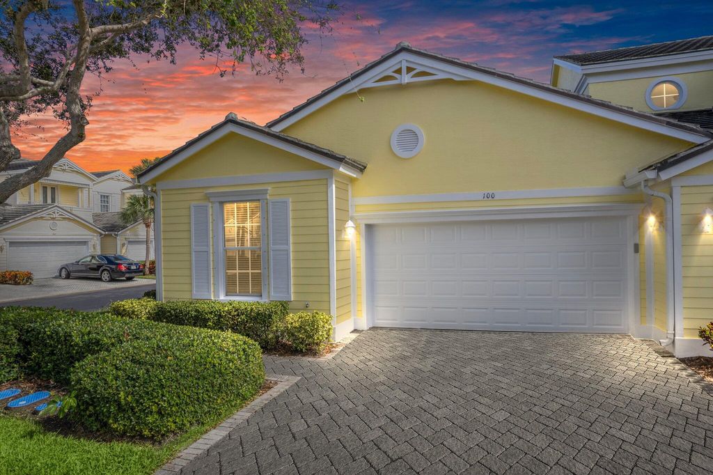 Photo of 100 Shelley Lane, Fort Pierce, FL 34949 (MLS # R11086898)