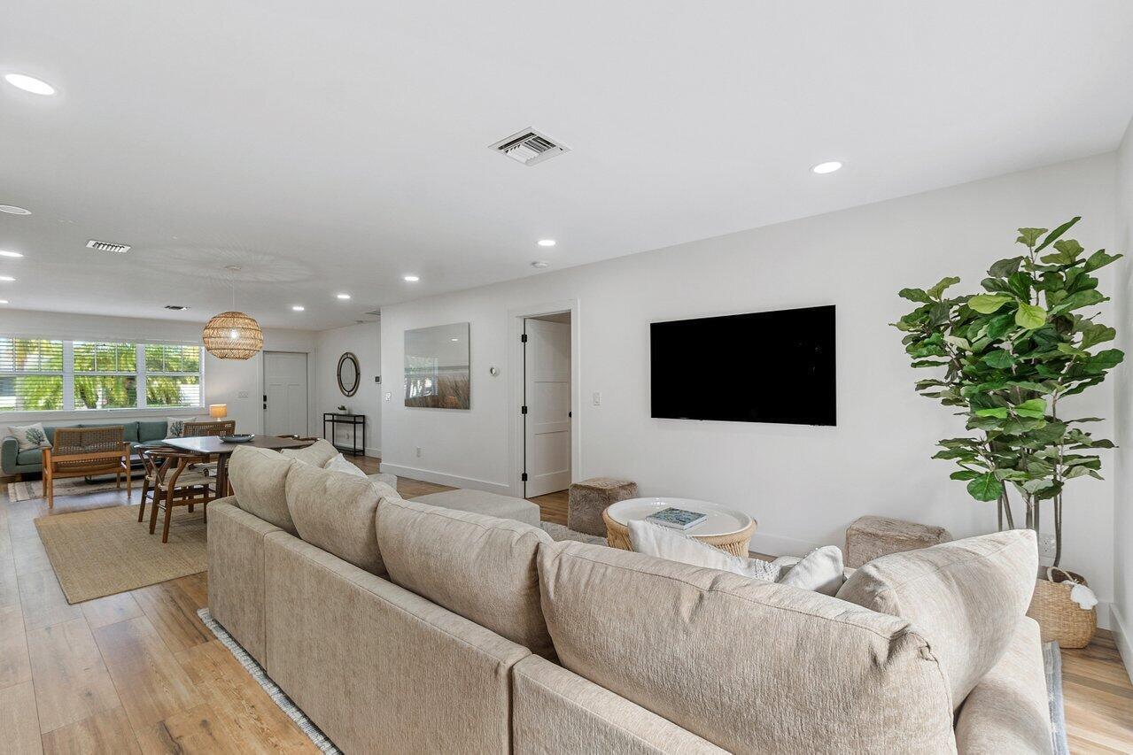 BROADMOOR SEC 4 - Residential