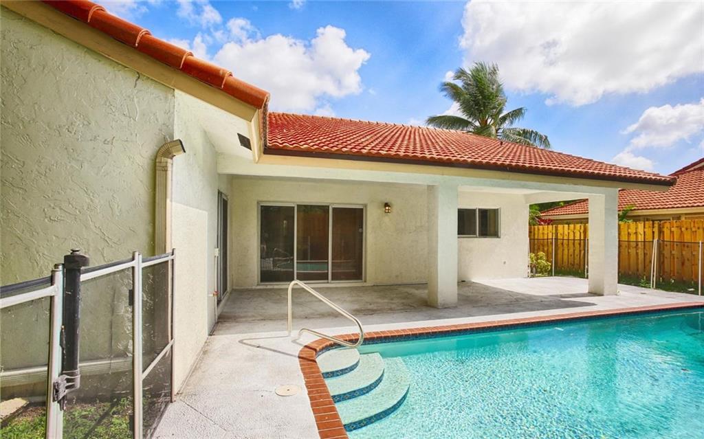 Coral Spgs Village - Residential