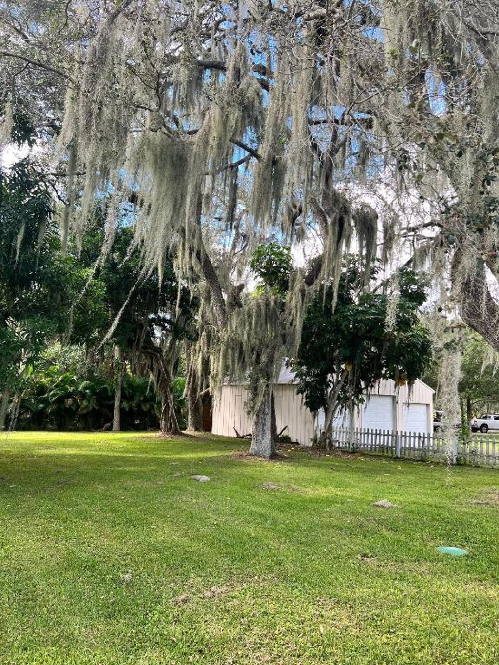 Photo of 505 Hartman Road, Fort Pierce, FL 34947 (MLS # R10936298)