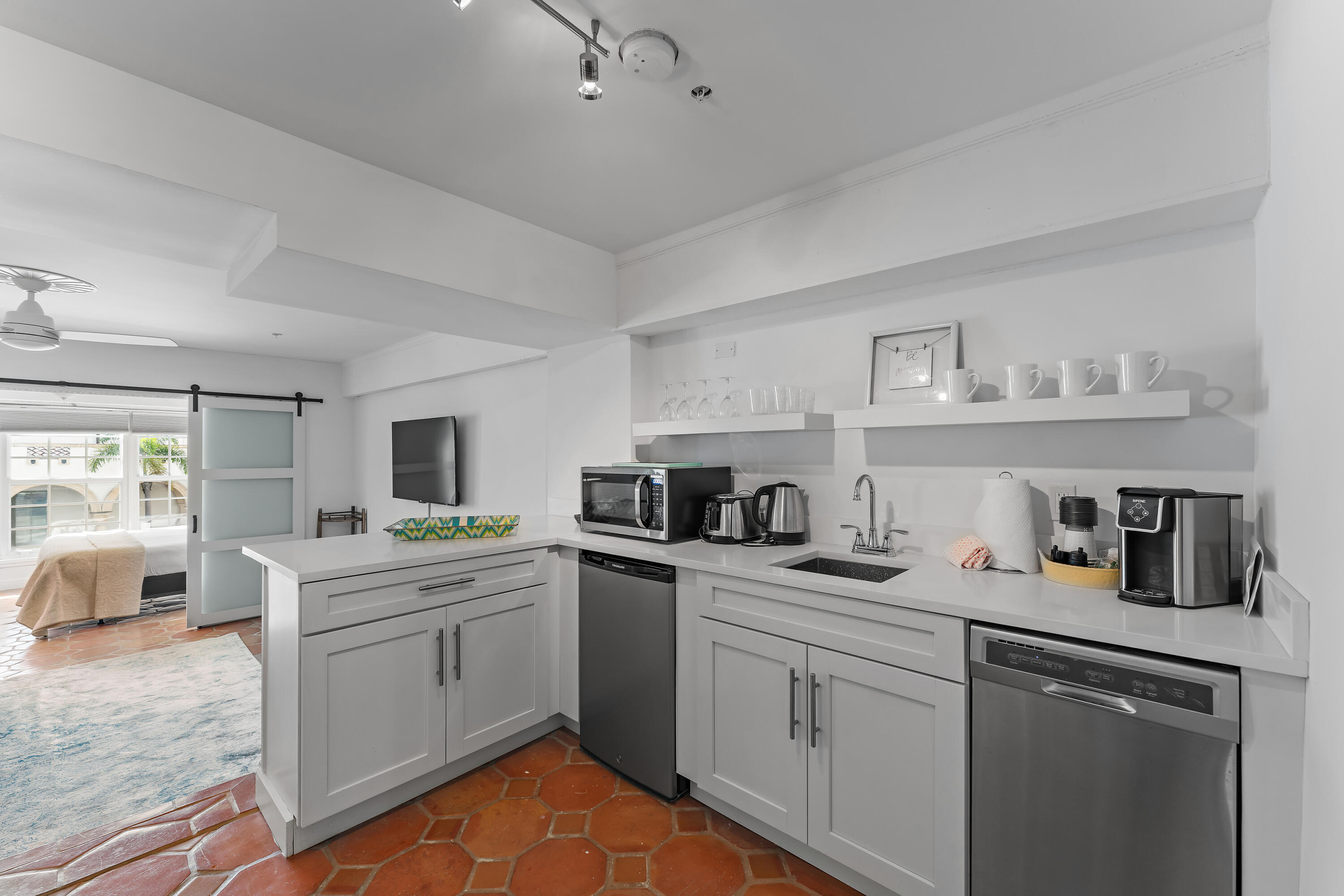 PALM BEACH HOTEL CONDO - Residential Lease