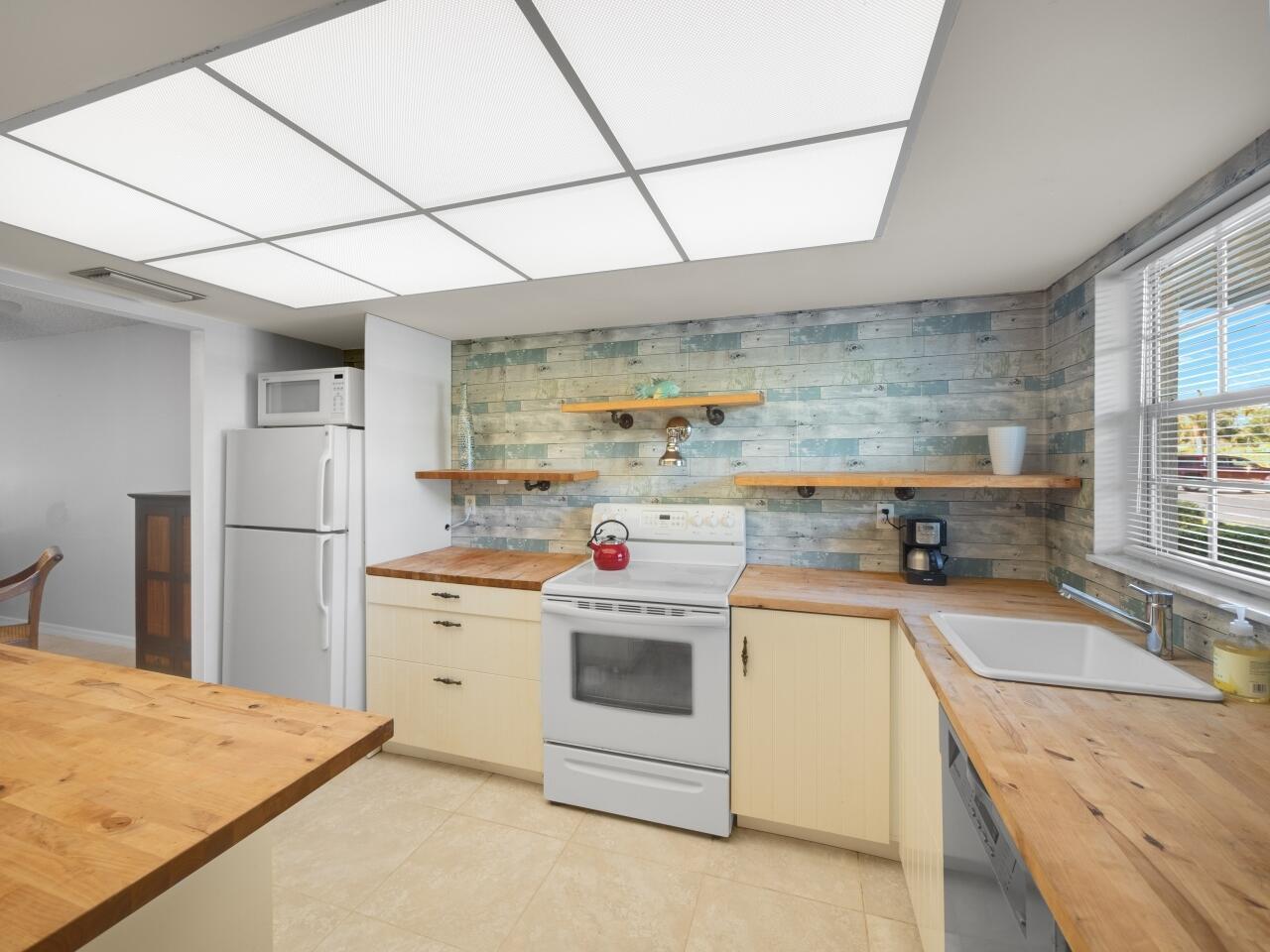 SUGAR SANDS CONDO 10 - Residential Lease