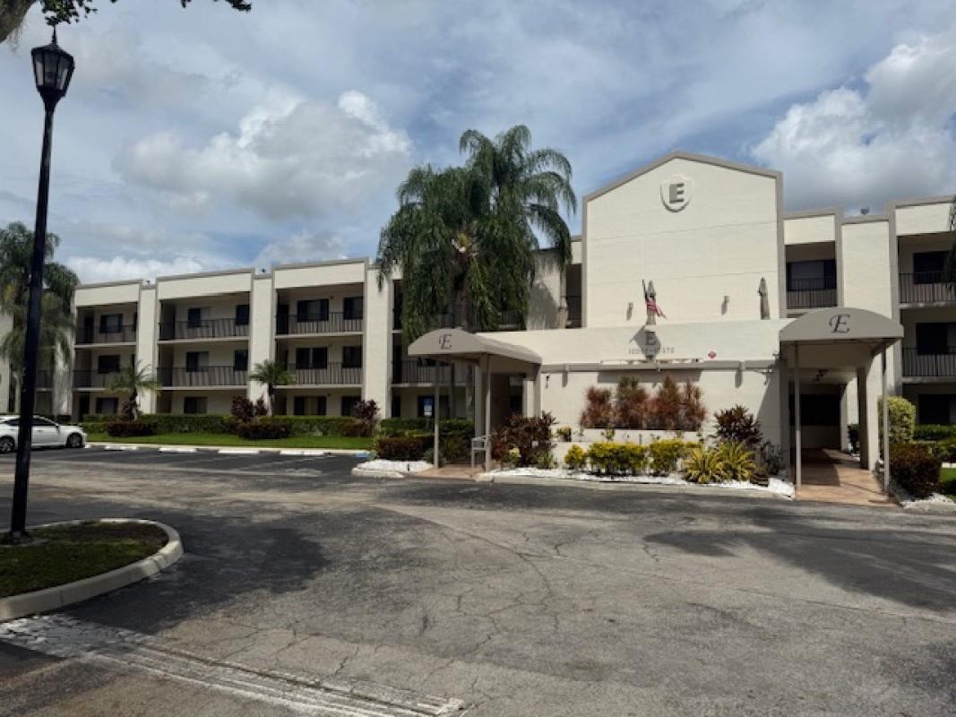 Situated in a sought after Kings Point community, this 2 bedroom condo is the ideal dual threat opportunity for any investor. This is a gated community with a 24 hour guard gate, the HOA is up to date with all it's assessments and insurance requirements, the building has brand new elevators a fully comprehensive HOA with a club house, gym, pool and much more. This unit overlooks a body of water and only requires minimal cosmetics to maximize its value. Comps are well in the 200k range.