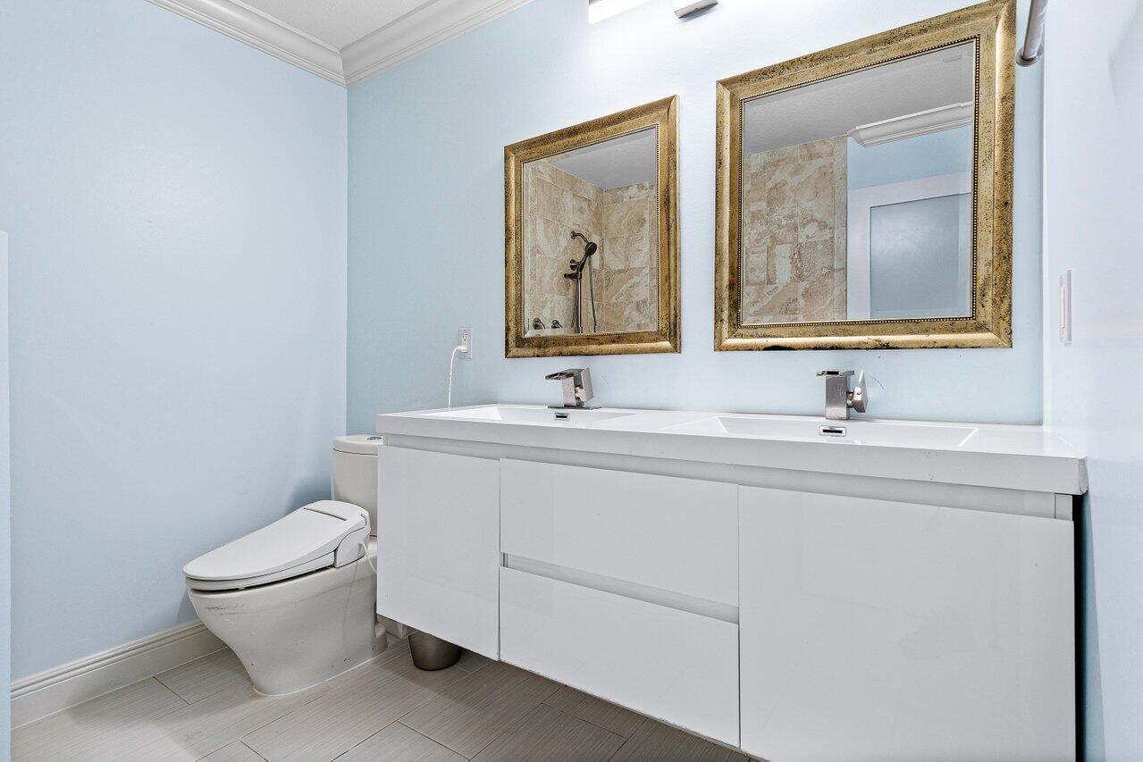 YACHT CLUB - Residential