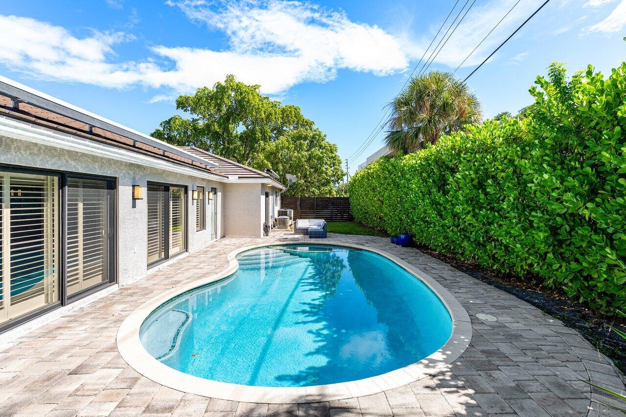 YACHT CLUB - Residential