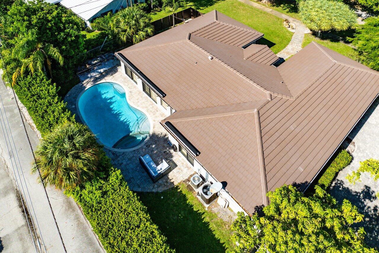 YACHT CLUB - Residential