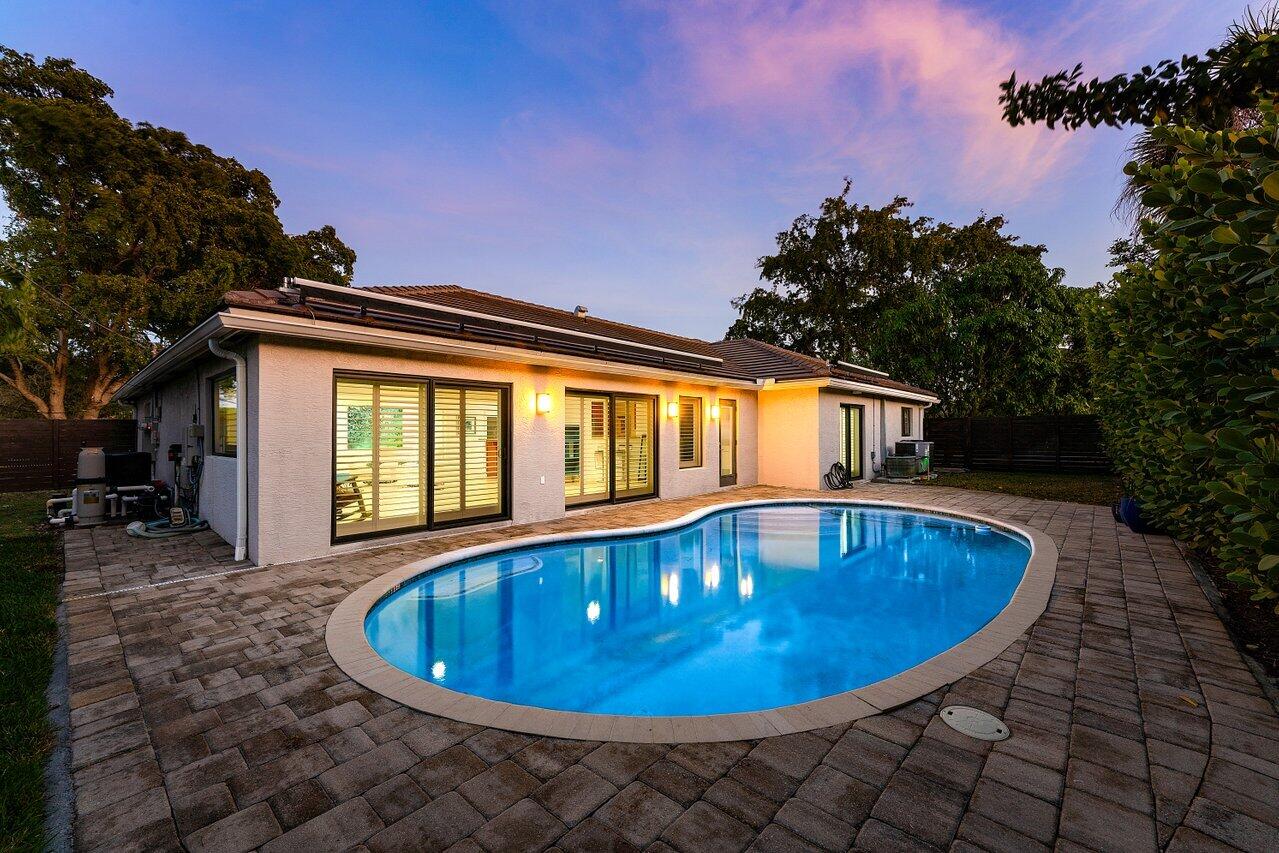 YACHT CLUB - Residential