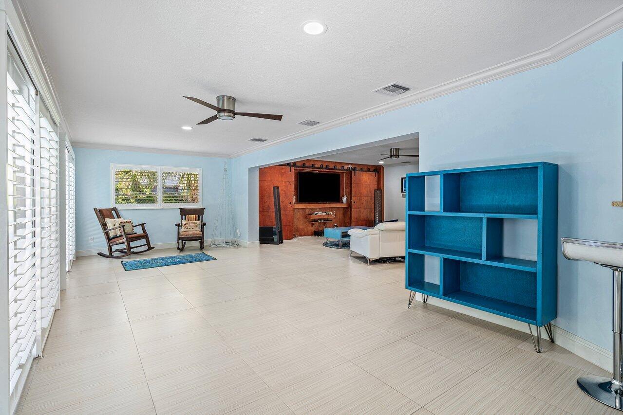 YACHT CLUB - Residential