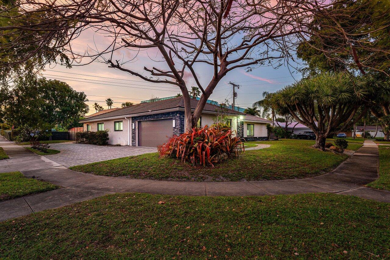 YACHT CLUB - Residential