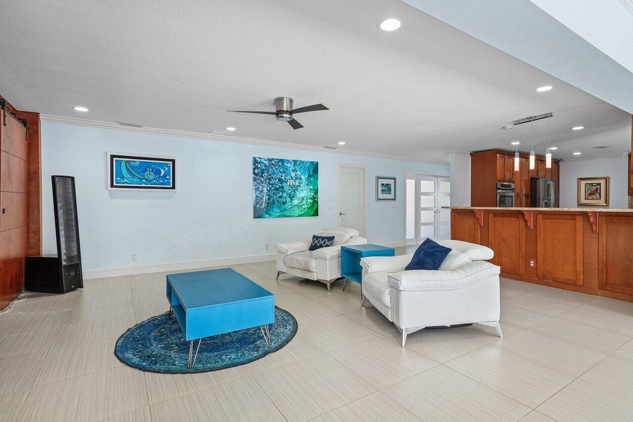 YACHT CLUB - Residential