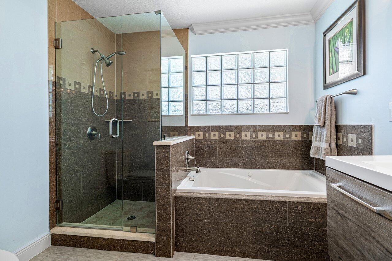 YACHT CLUB - Residential