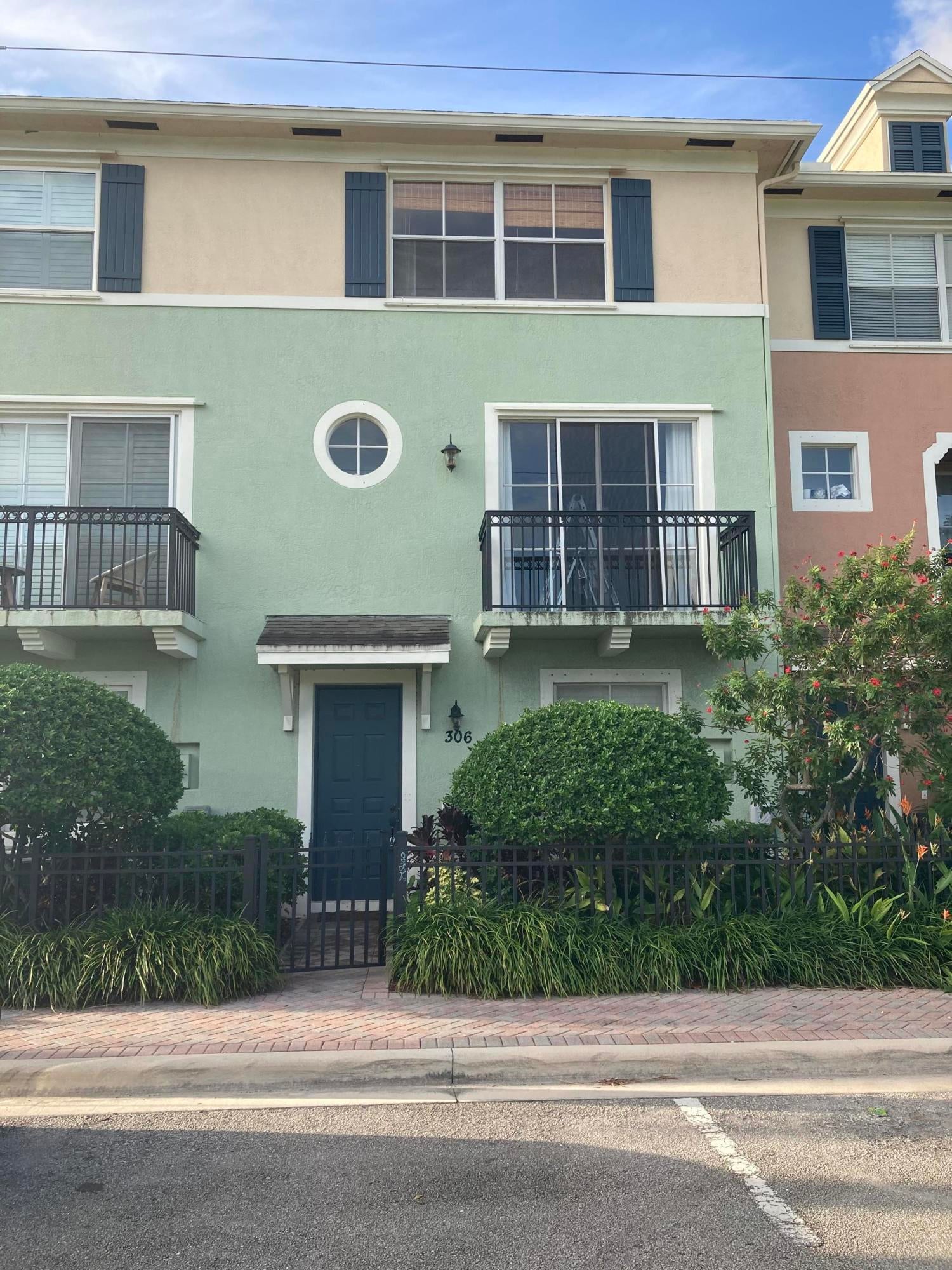 306 NW 1st Street 306