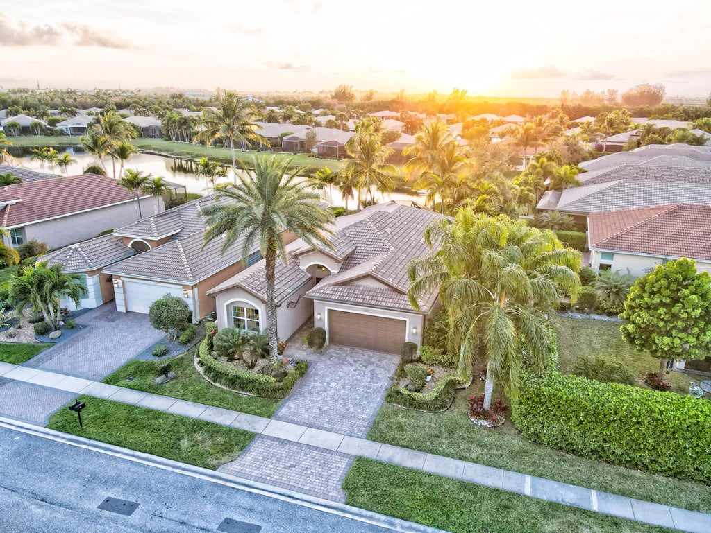 Photo of 12295 Madison Ridge Avenue, Boynton Beach, FL 33473 (MLS # R11061379)