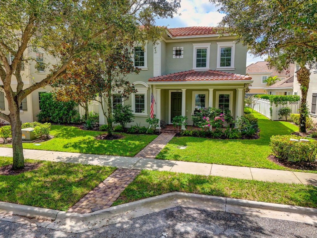 Photo of 126 Bandon Lane, Jupiter, FL 33458 (MLS # R11122983)