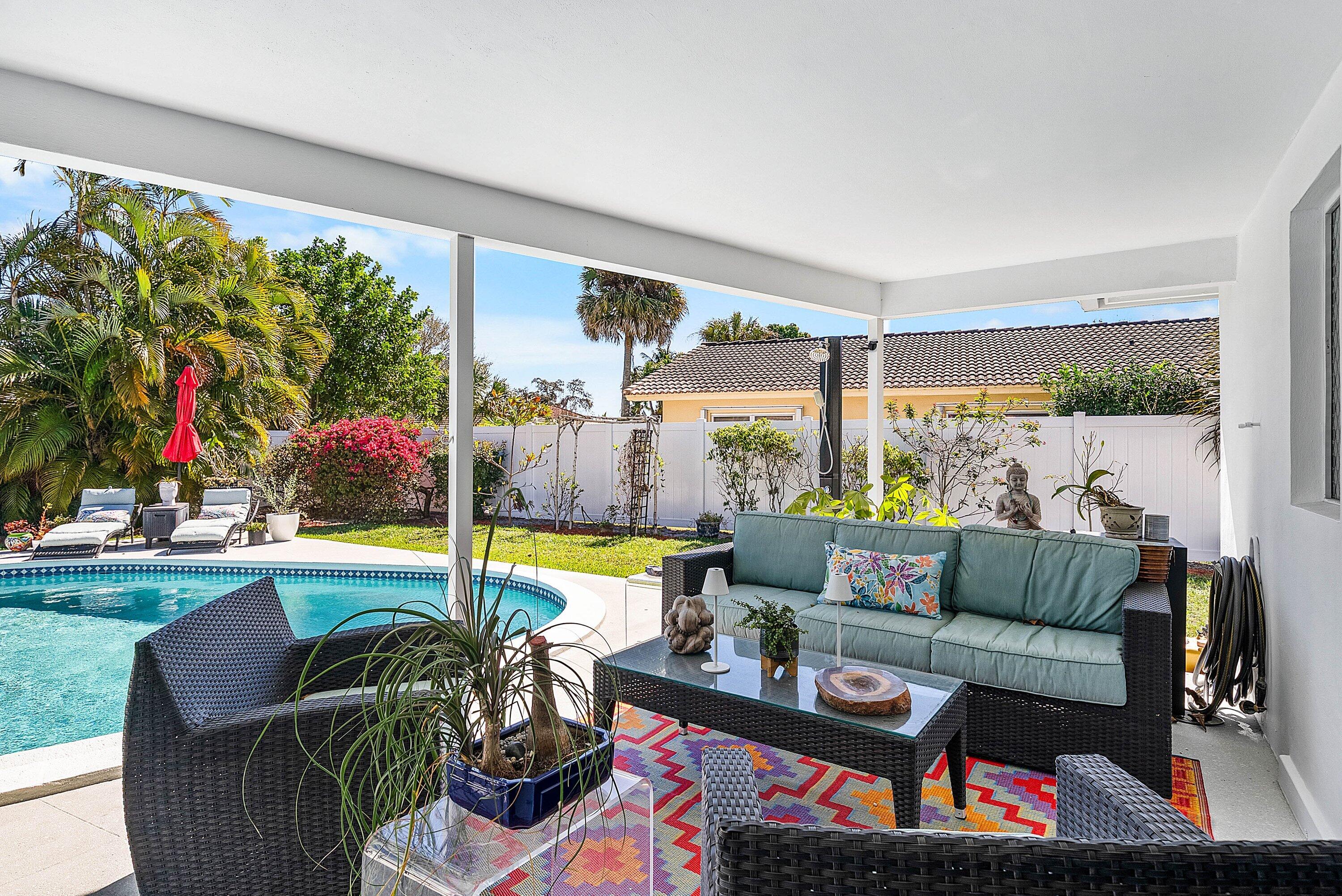 BOCA RATON SQUARE UNIT 15 - Residential