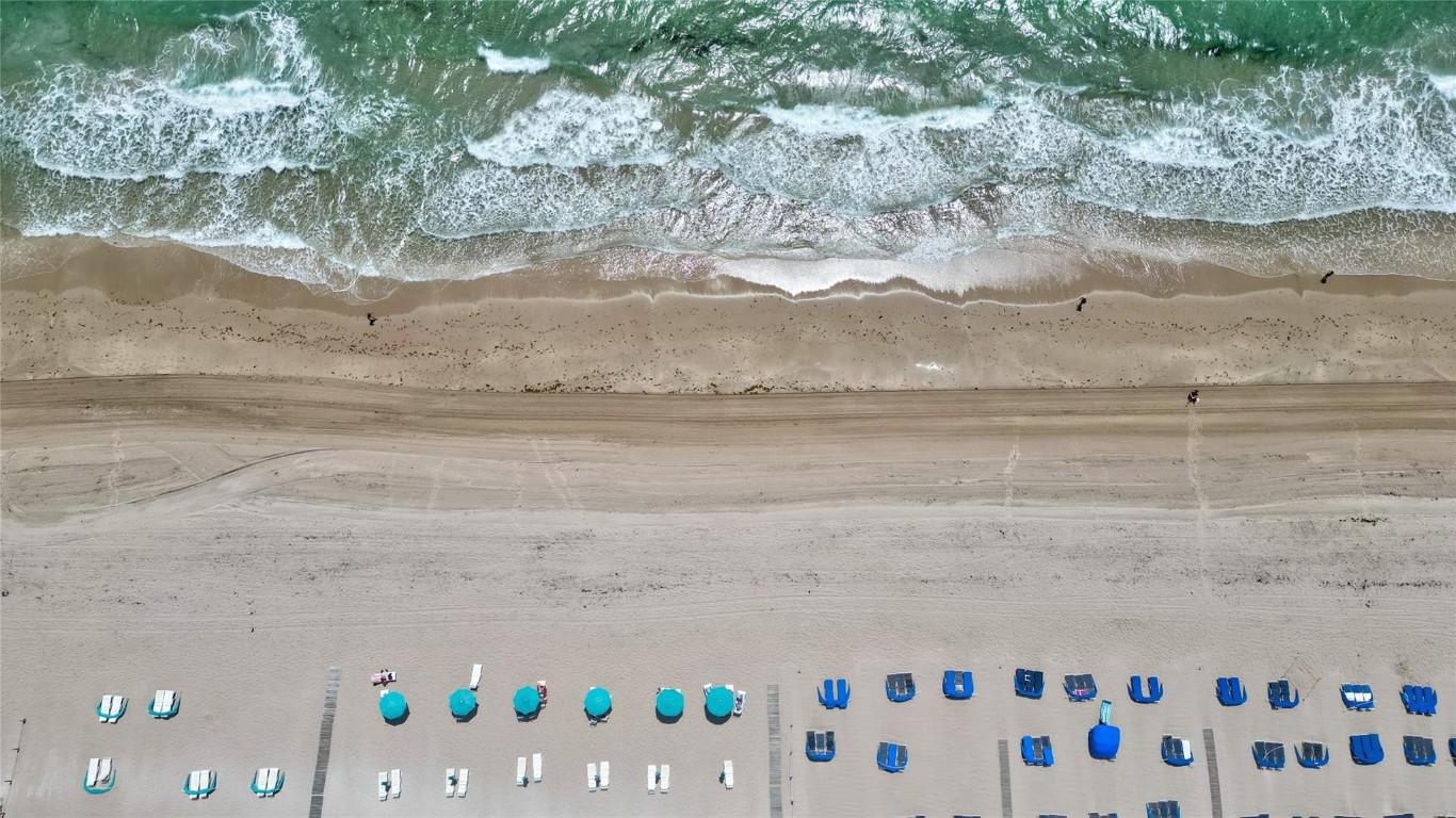 3750 Galt Ocean Drive 704