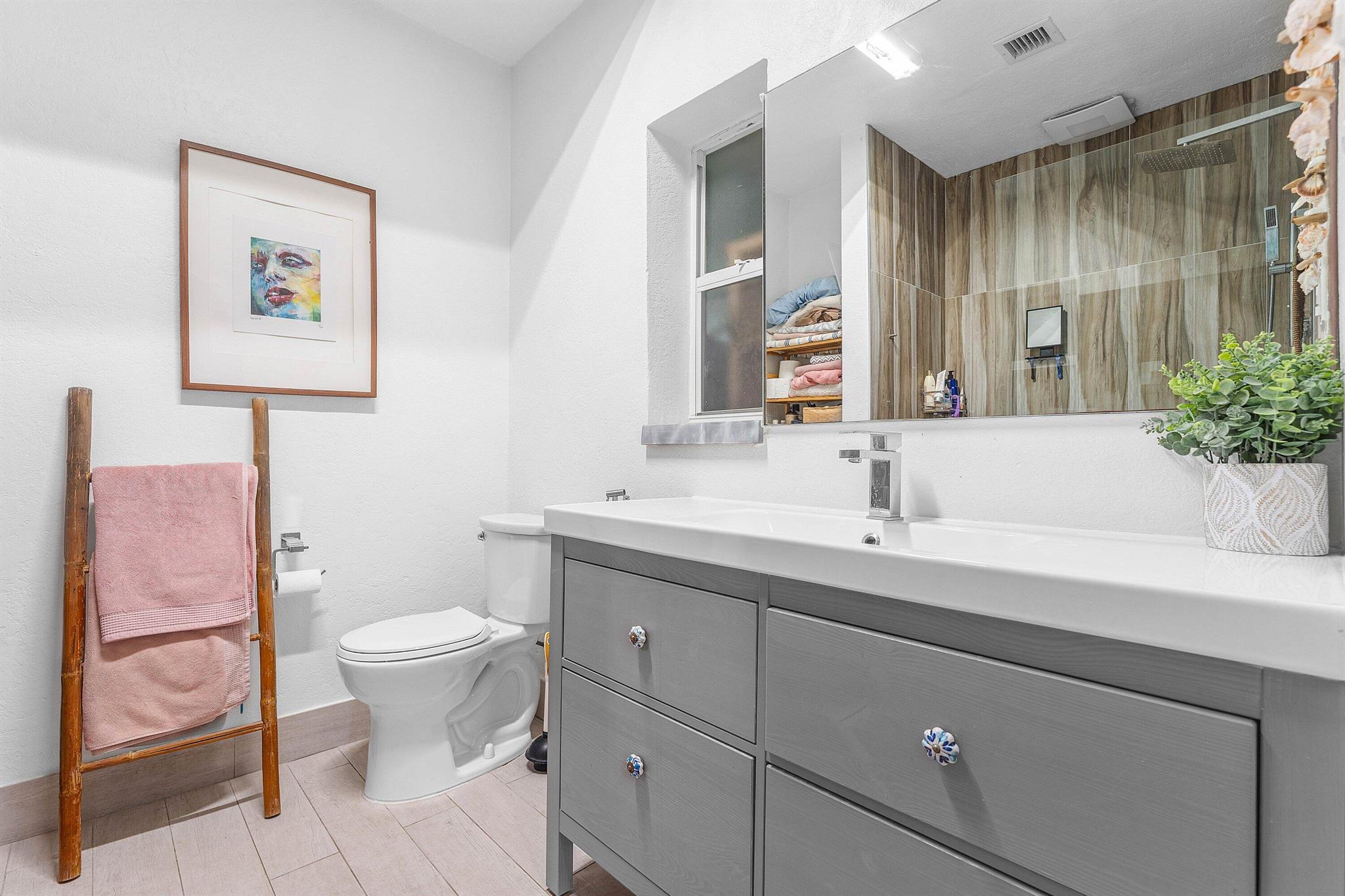 RIVERLAND MANORS - Residential