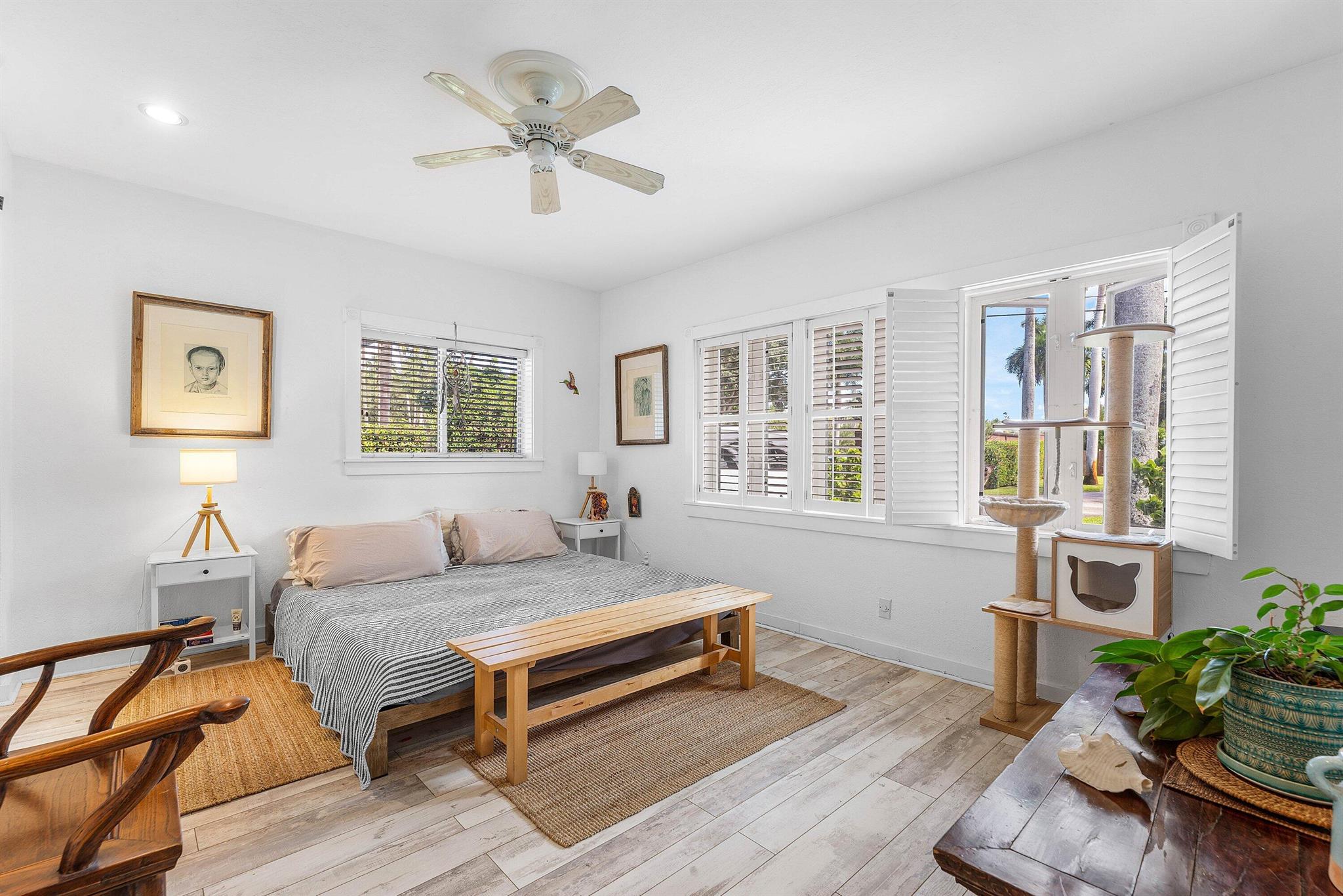 RIVERLAND MANORS - Residential