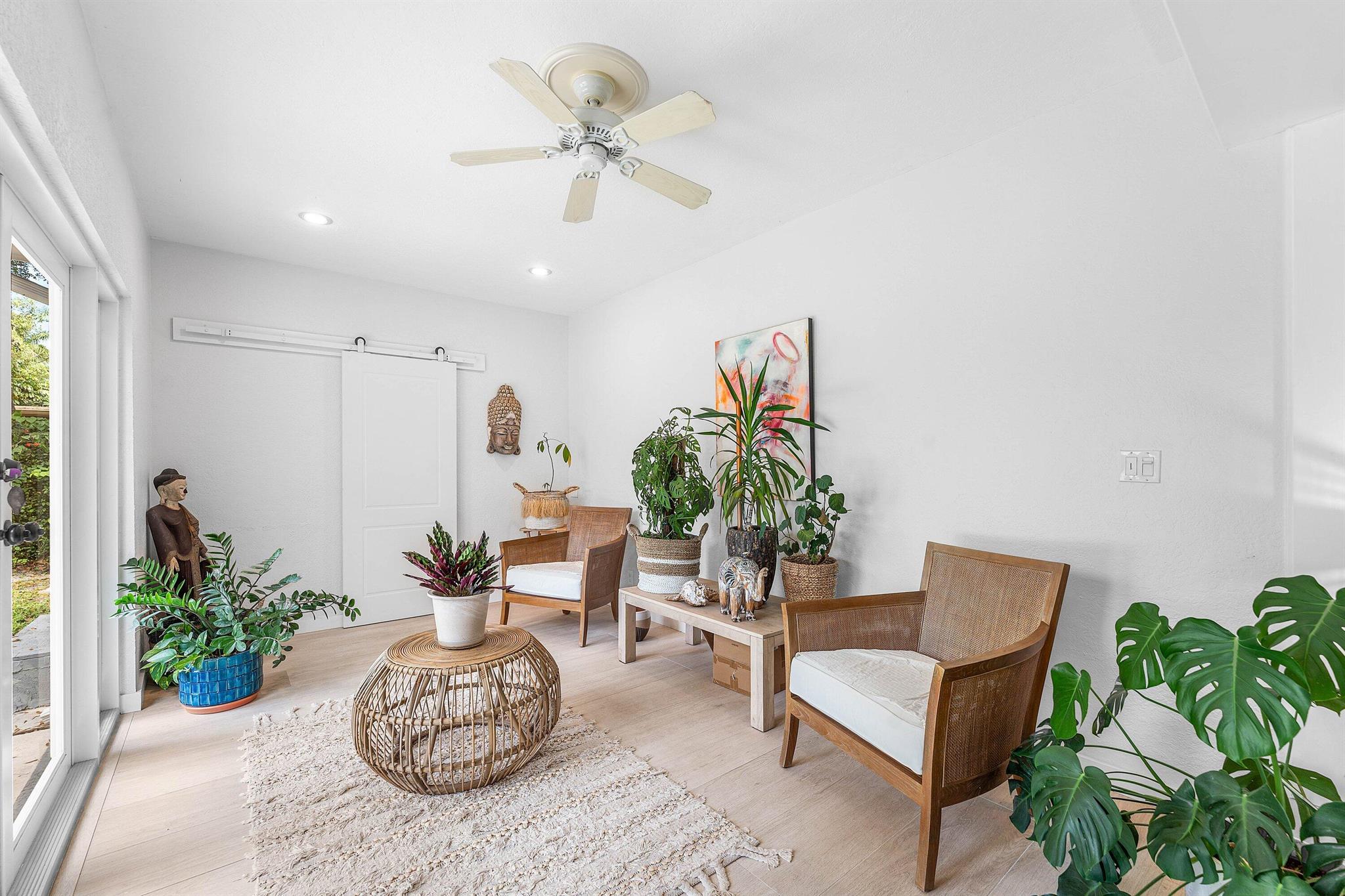 RIVERLAND MANORS - Residential