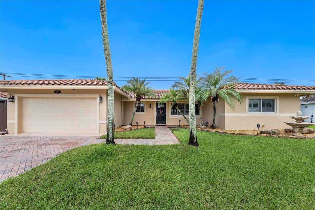 Photo of 2061 N Conference Drive, Boca Raton, FL 33486 (MLS # F10466748)