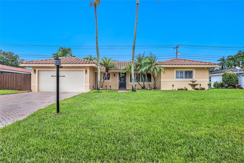 Photo of 2061 N Conference Drive, Boca Raton, FL 33486 (MLS # F10466748)