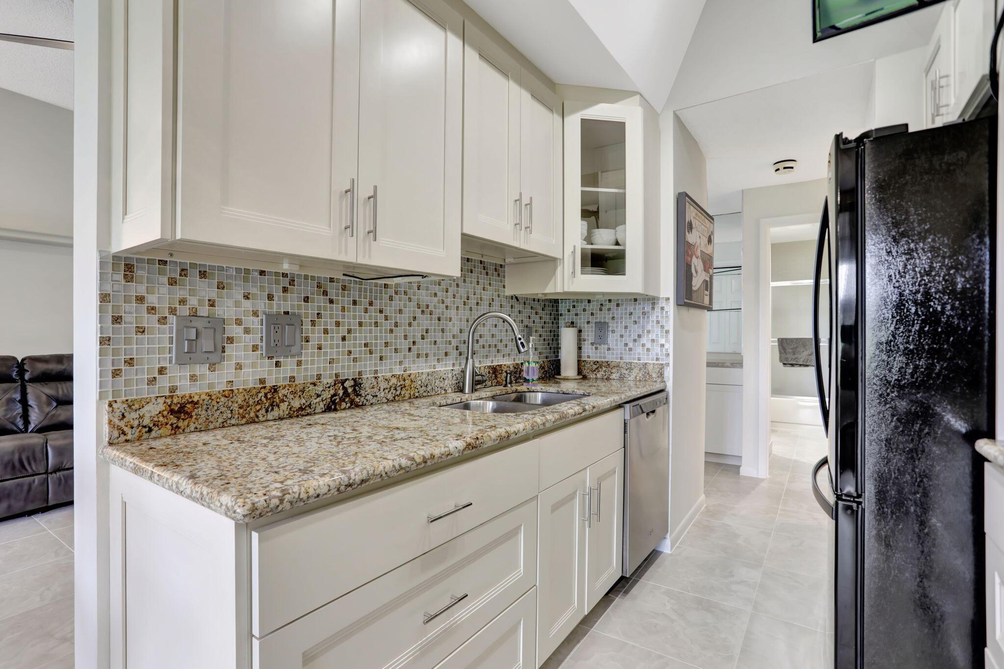 LA PAZ AT BOCA POINTE - Residential