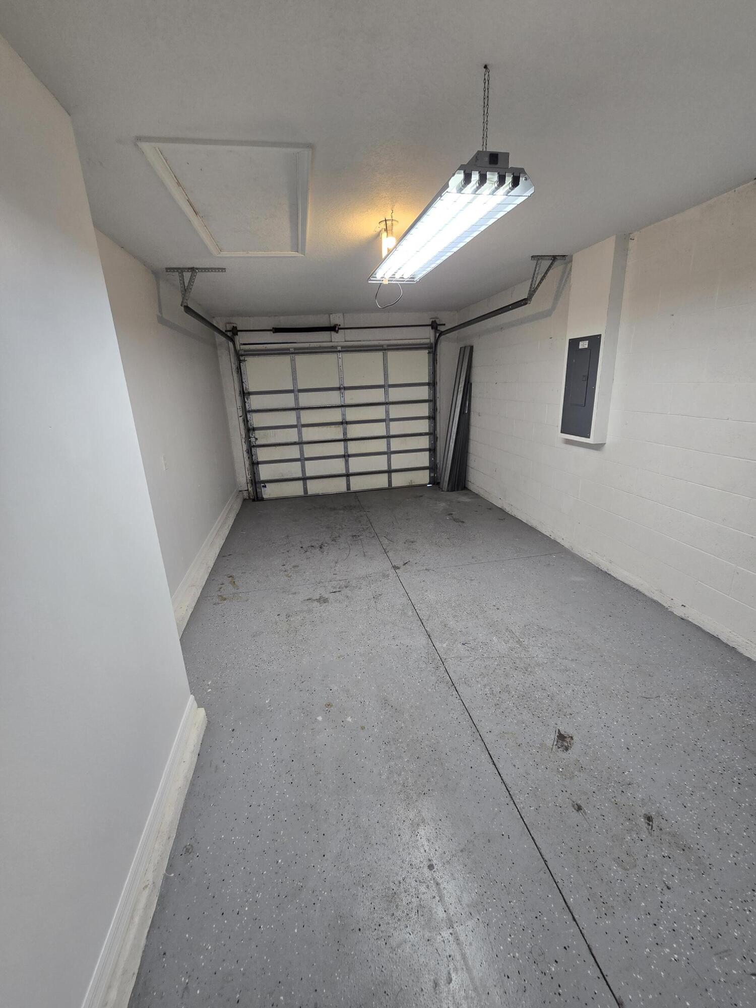 PORT ST LUCIE SECTION 8 - Residential