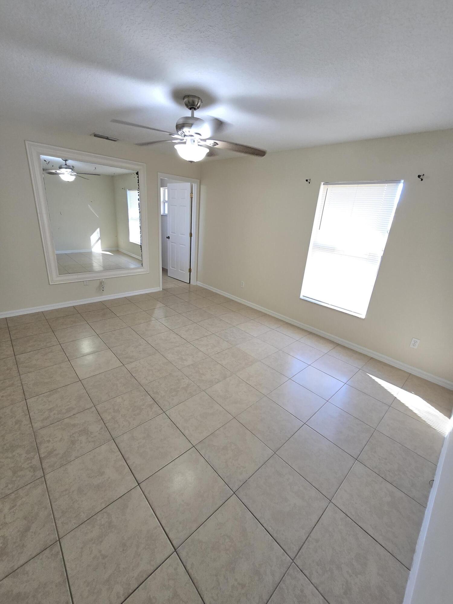 PORT ST LUCIE SECTION 8 - Residential