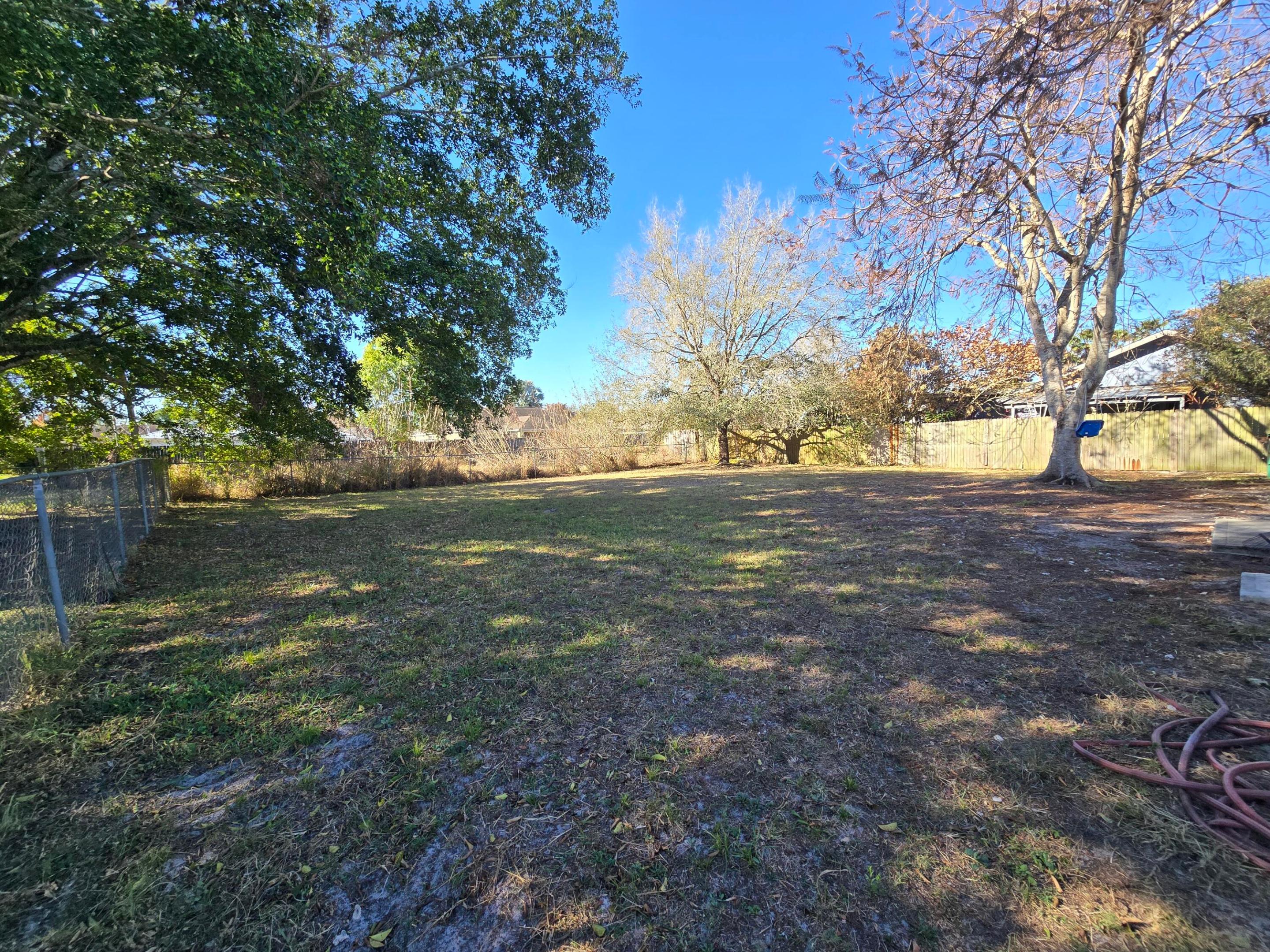 PORT ST LUCIE SECTION 8 - Residential
