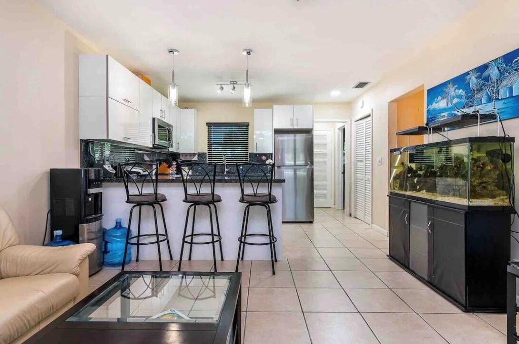 Photo of 2481 NE 2nd Avenue, Boca Raton, FL 33431 (MLS # R11022296)