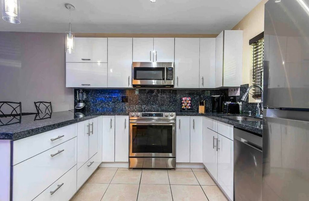 Photo of 2481 NE 2nd Avenue, Boca Raton, FL 33431 (MLS # R11022296)