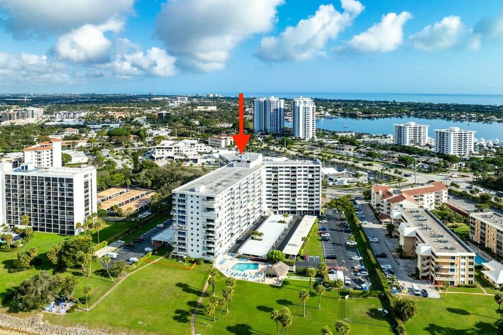 Photo of 336 Golfview Road #604, North Palm Beach, FL 33408 (MLS # R11059483)
