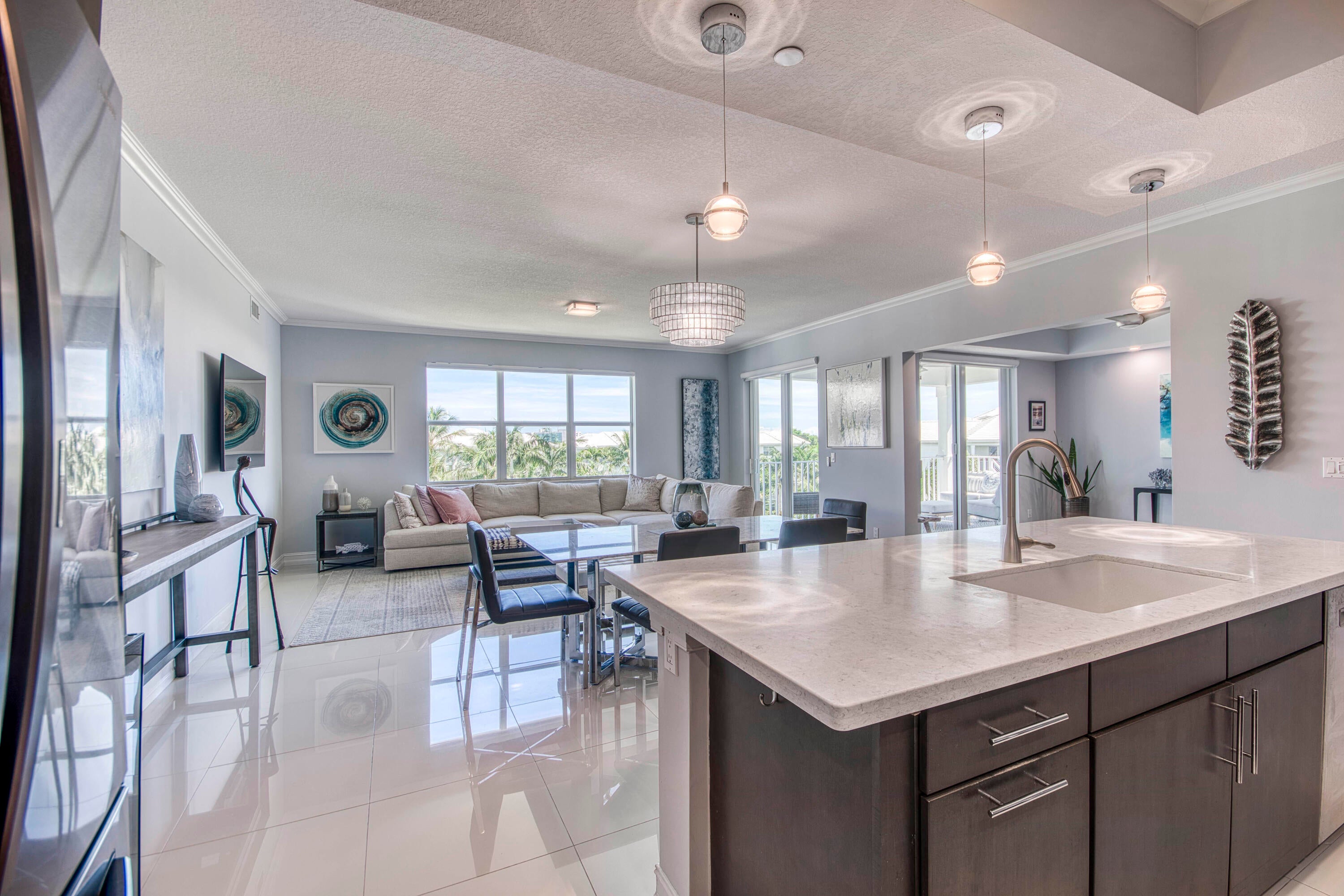 441 Bay Colony Drive N