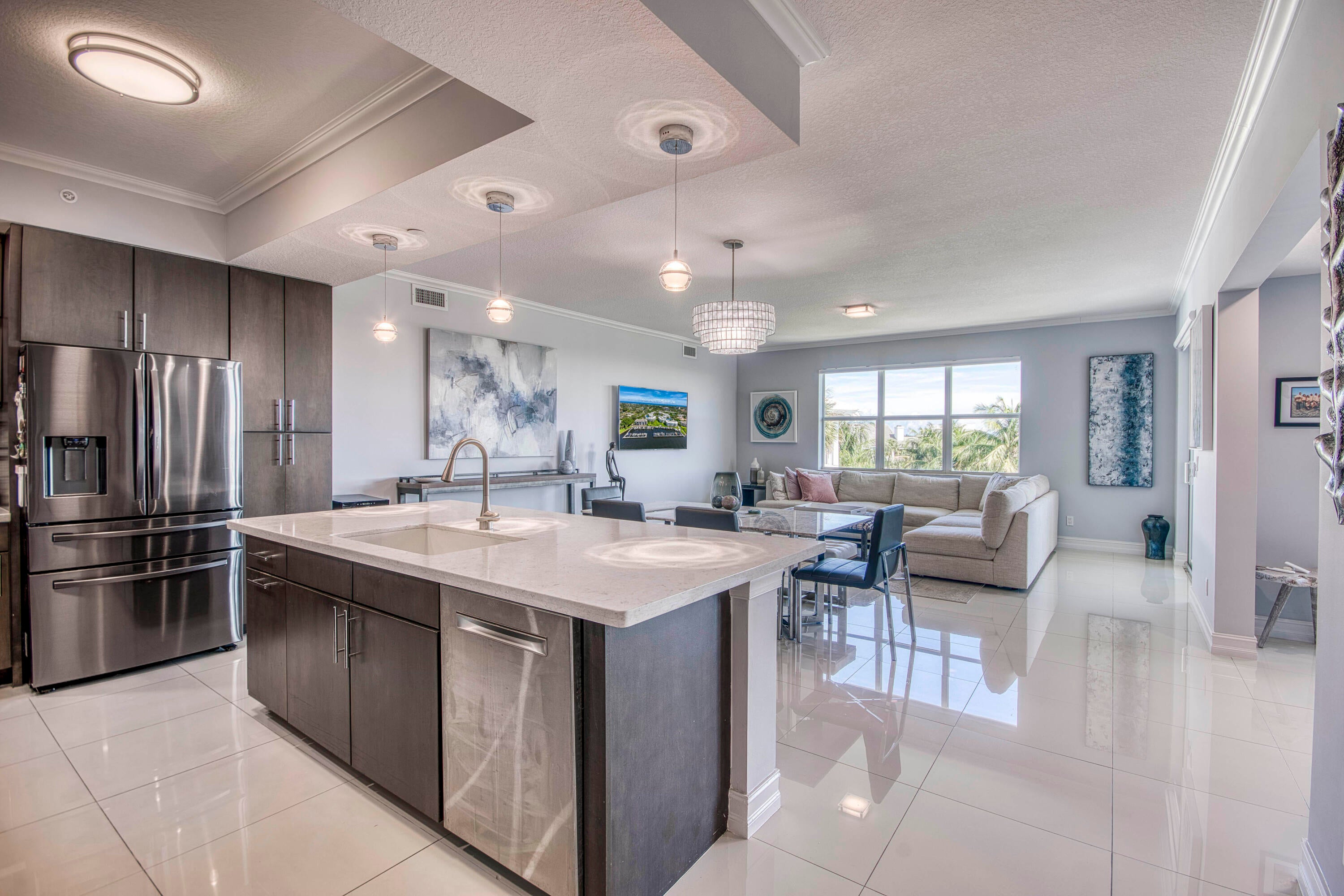 441 Bay Colony Drive N