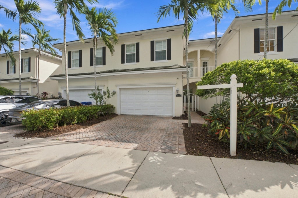 Photo of 1752 NE 12TH Street, Fort Lauderdale, FL 33304 (MLS # B26091171)
