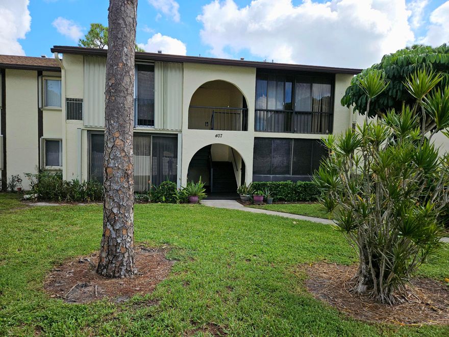 Enjoy relaxed Florida living in this newly carpeted 2-bedroom condo located in the highly desirable Pine Ridge community.
This well-maintained residence offers comfort, convenience, and access to exceptional amenities — all just minutes from:
✈️ Palm Beach International Airport
🛍 Shopping & Restaurants
🏖 The Beach
🚗 Major Highways
Community Highlights Include:
Beautiful scenic lake
Walking paths throughout
Active clubhouse
Resort-style pool
Bocce ball courts
Shuffleboard
Ample guest parking
The association fee is extremely reasonable, making this an excellent opportunity for full-time residents, seasonal buyers, or investors.
If you're looking for low-maintenance living in a vibrant, active community with strong lifestyle appeal — this is