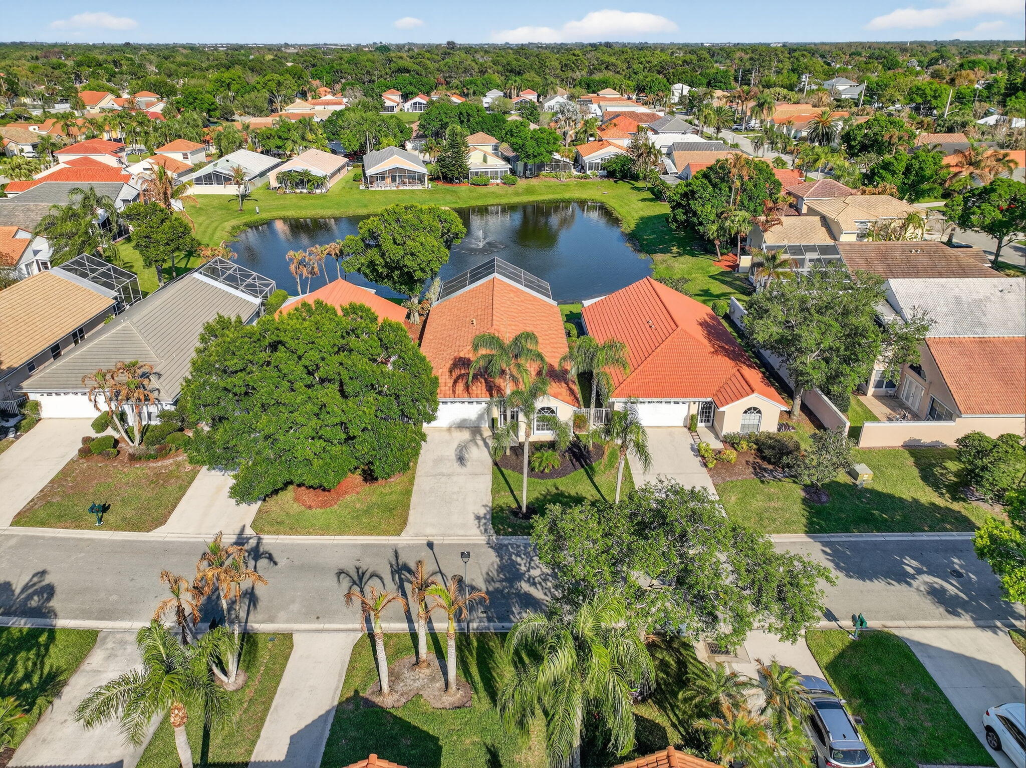 CHARTER CLUB AT MARTIN DOWNS - Residential