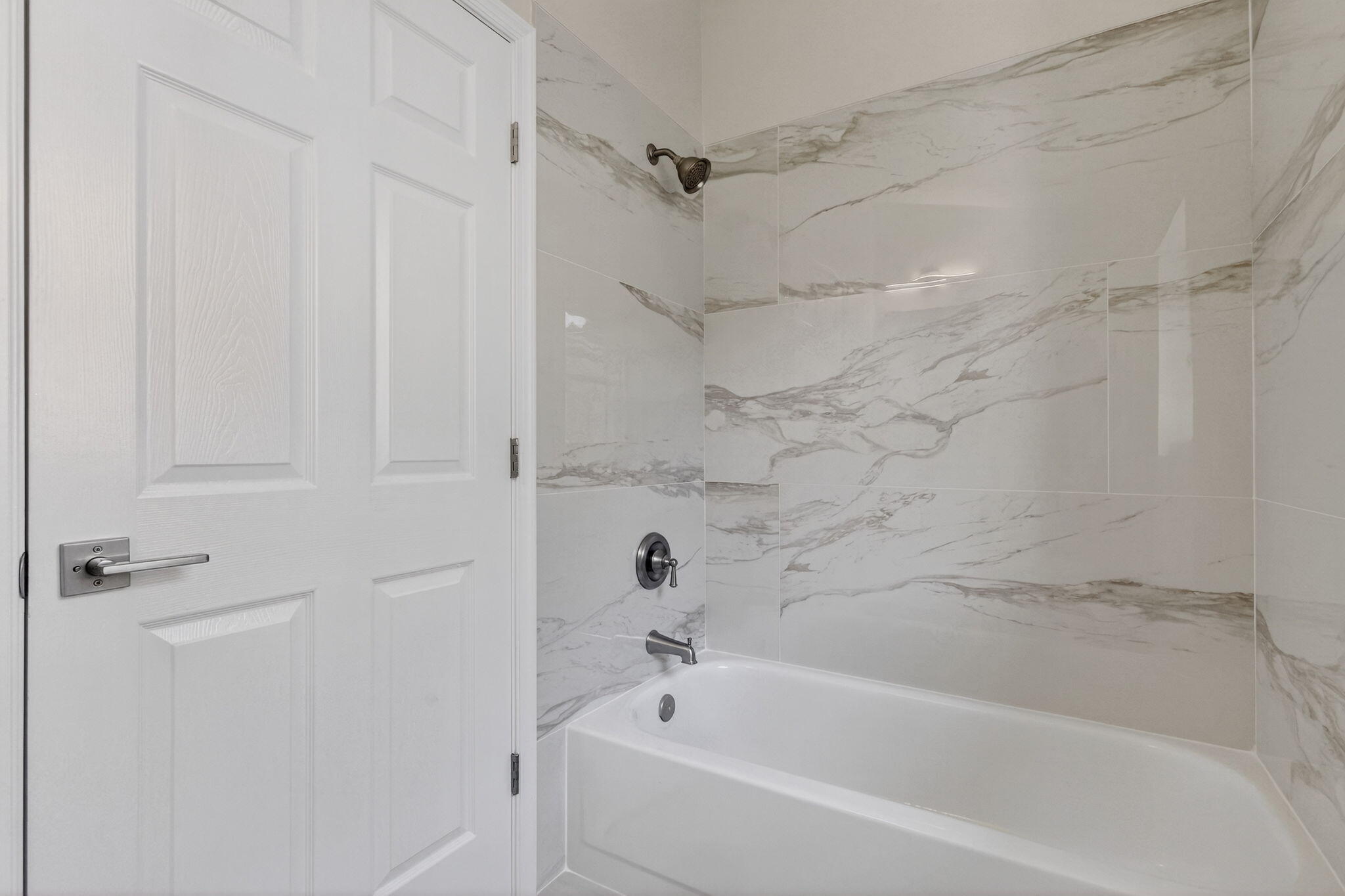 CHARTER CLUB AT MARTIN DOWNS - Residential